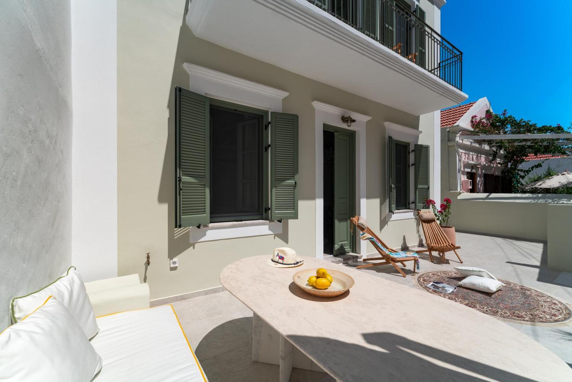 Nisomar Suites Symi Bagian luar foto