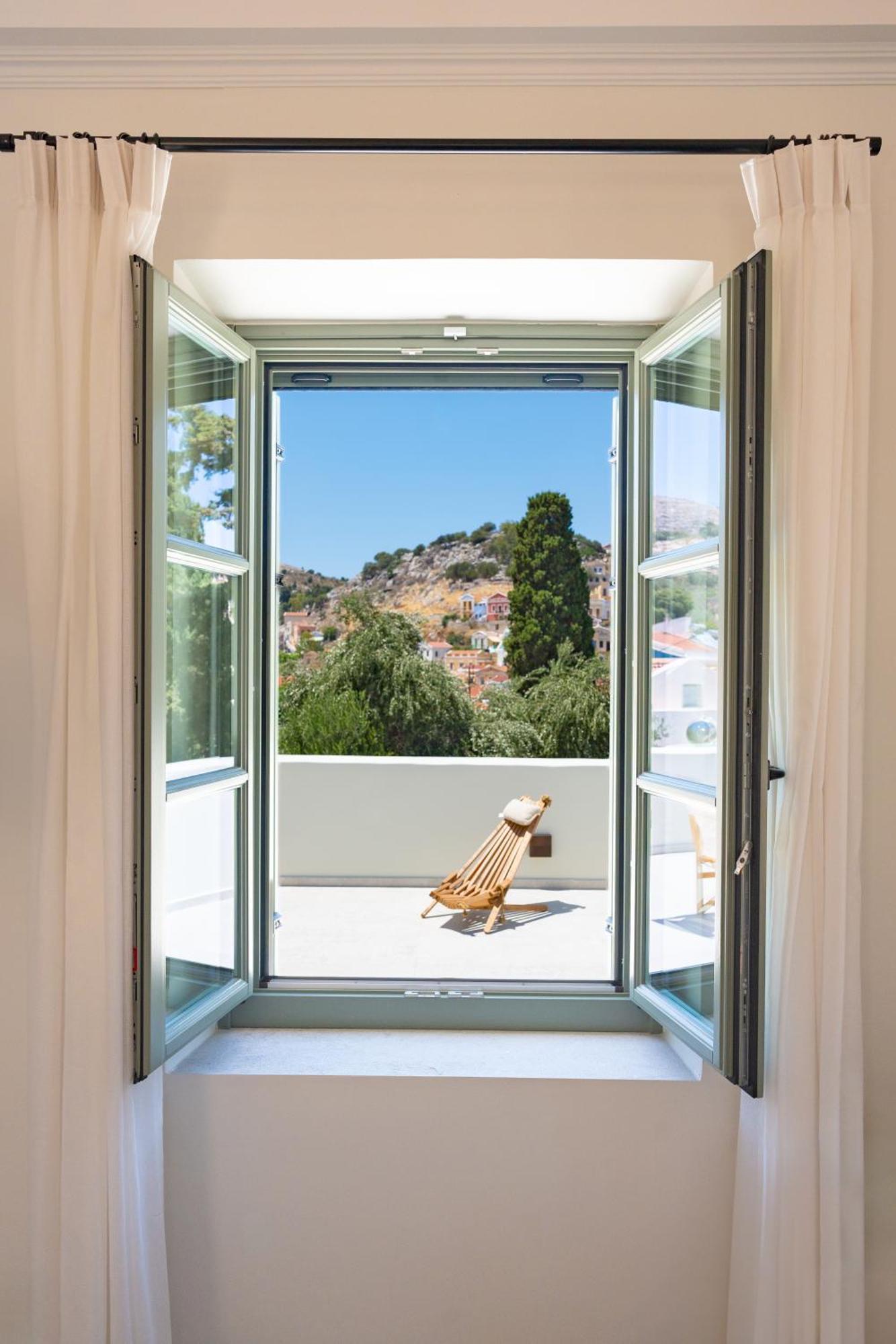 Nisomar Suites Symi Bagian luar foto