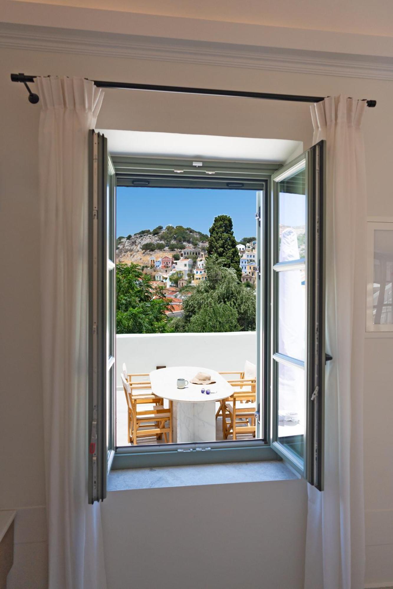 Nisomar Suites Symi Bagian luar foto