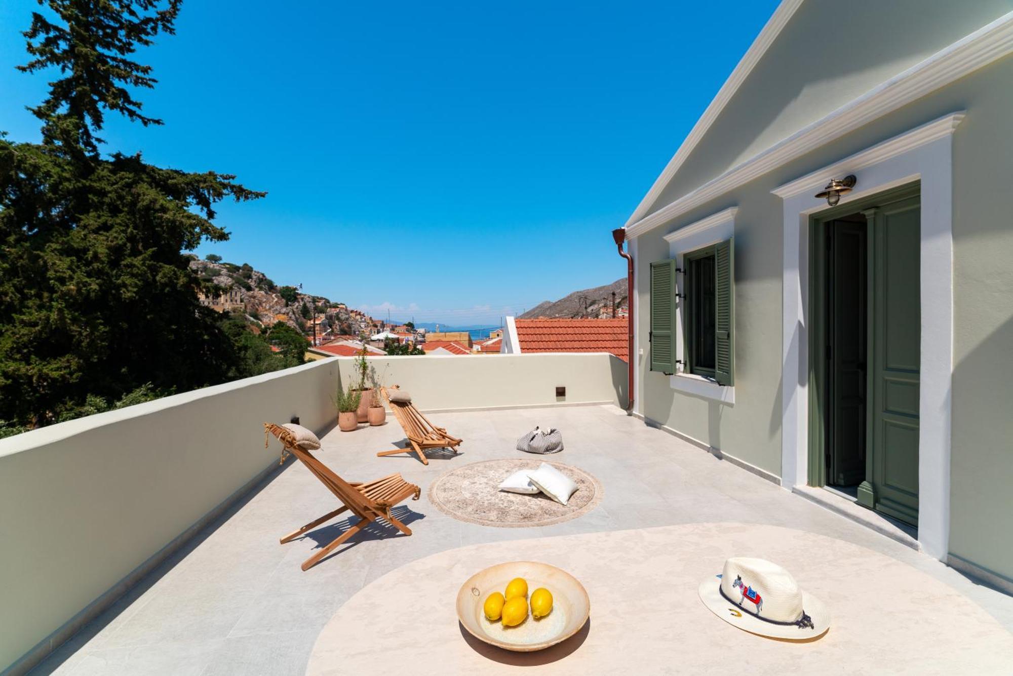 Nisomar Suites Symi Bagian luar foto