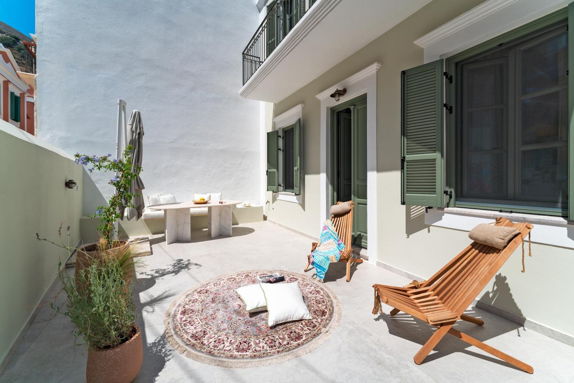 Nisomar Suites Symi Bagian luar foto