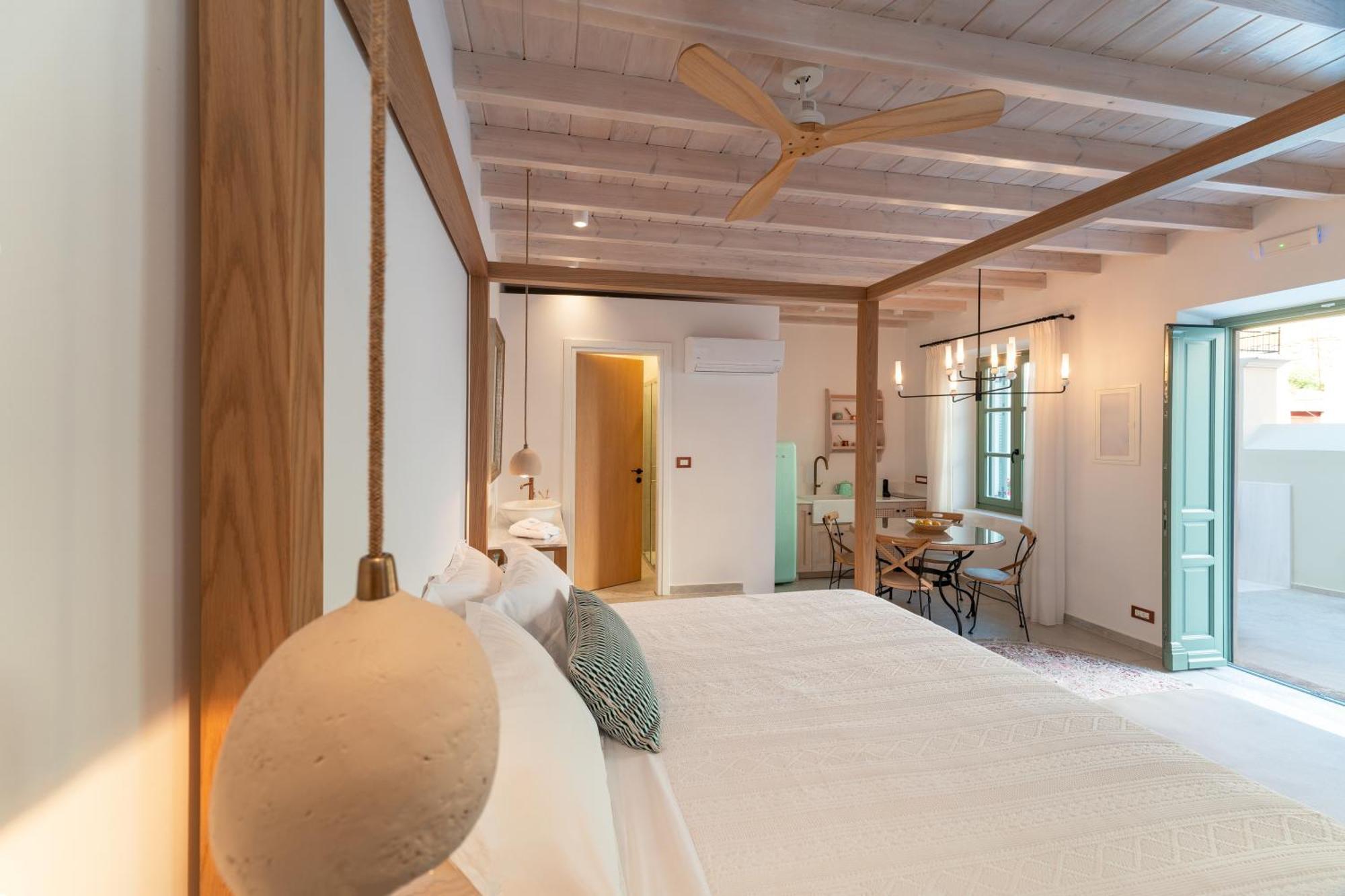 Nisomar Suites Symi Bagian luar foto