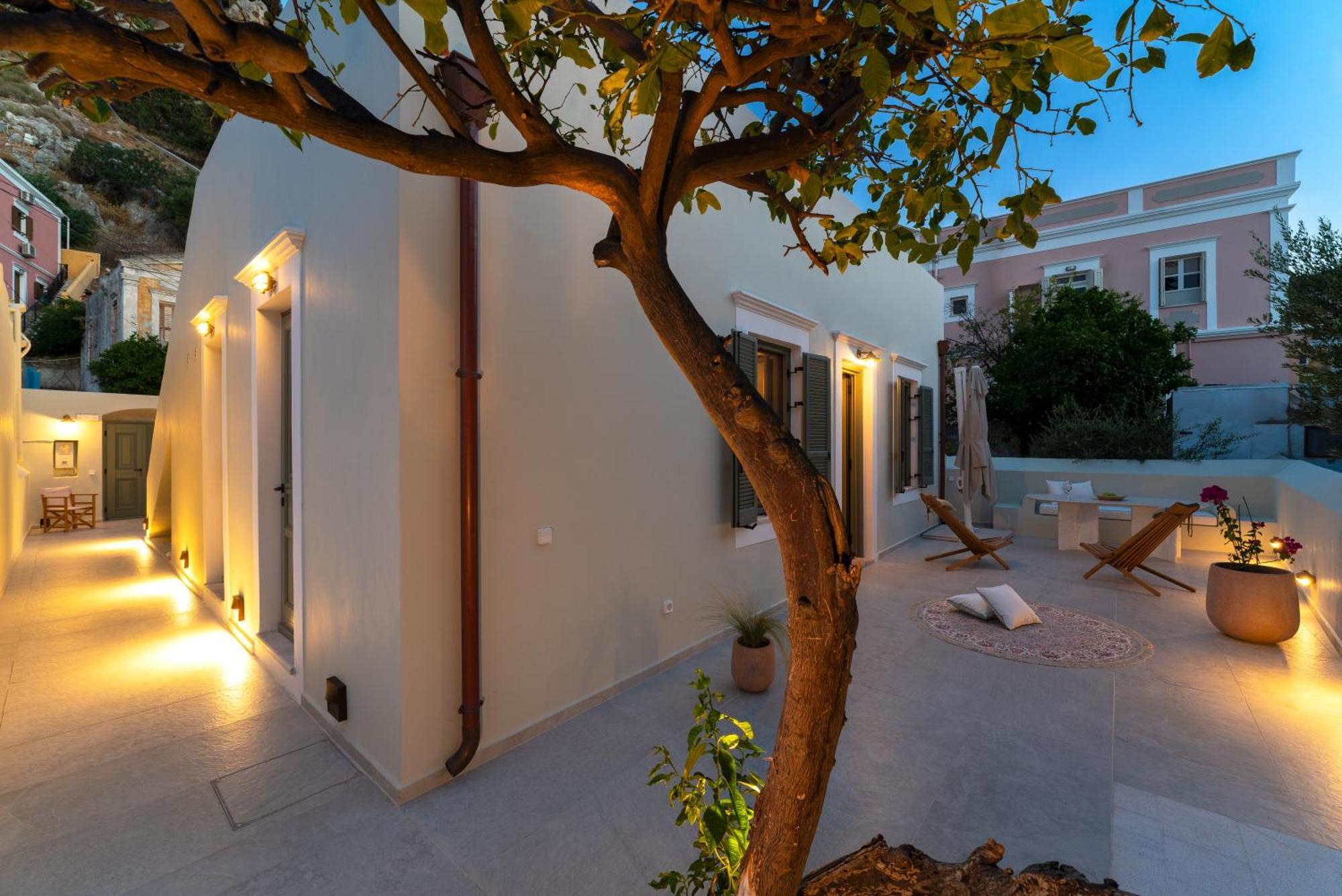 Nisomar Suites Symi Bagian luar foto