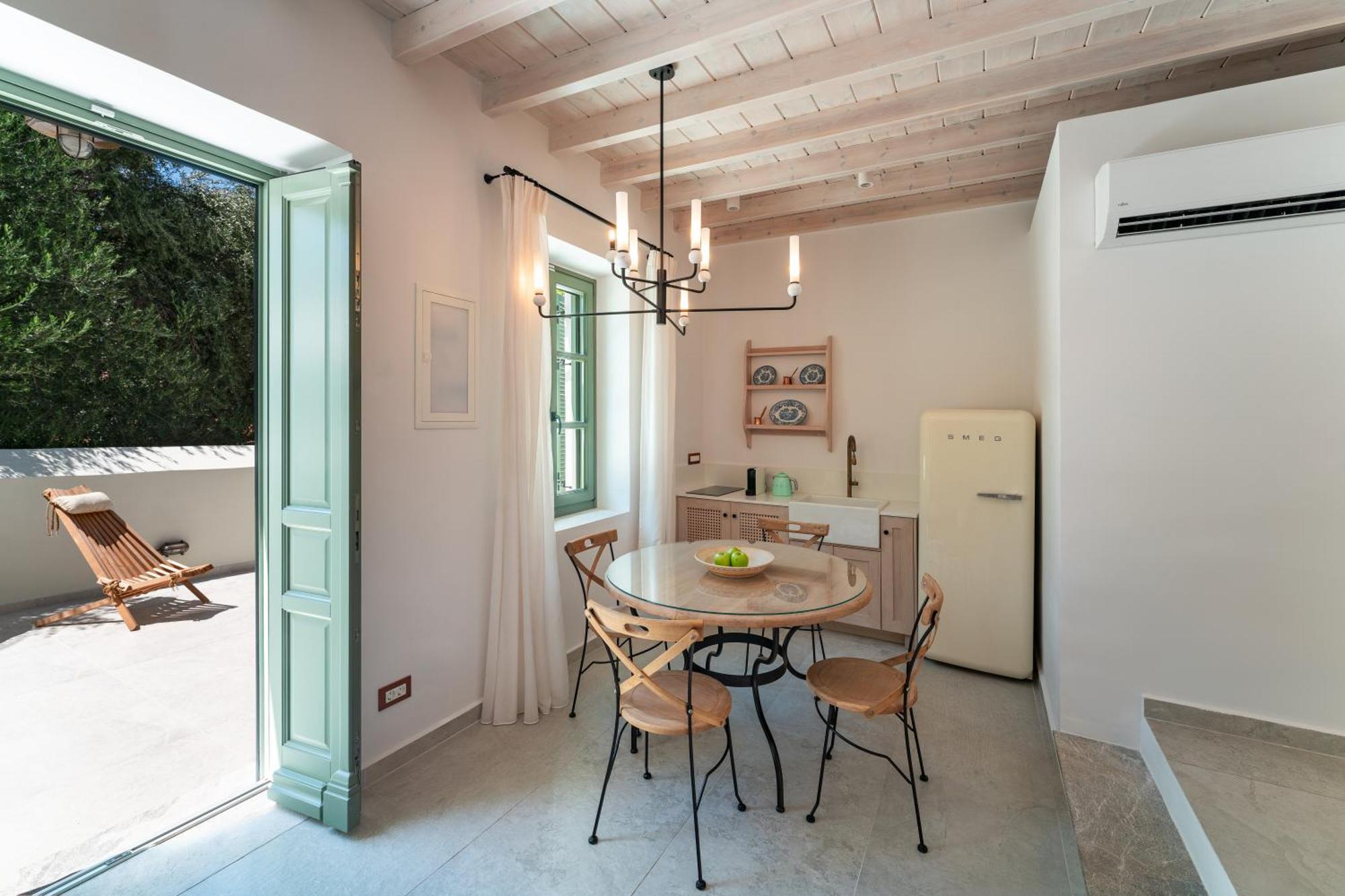 Nisomar Suites Symi Bagian luar foto
