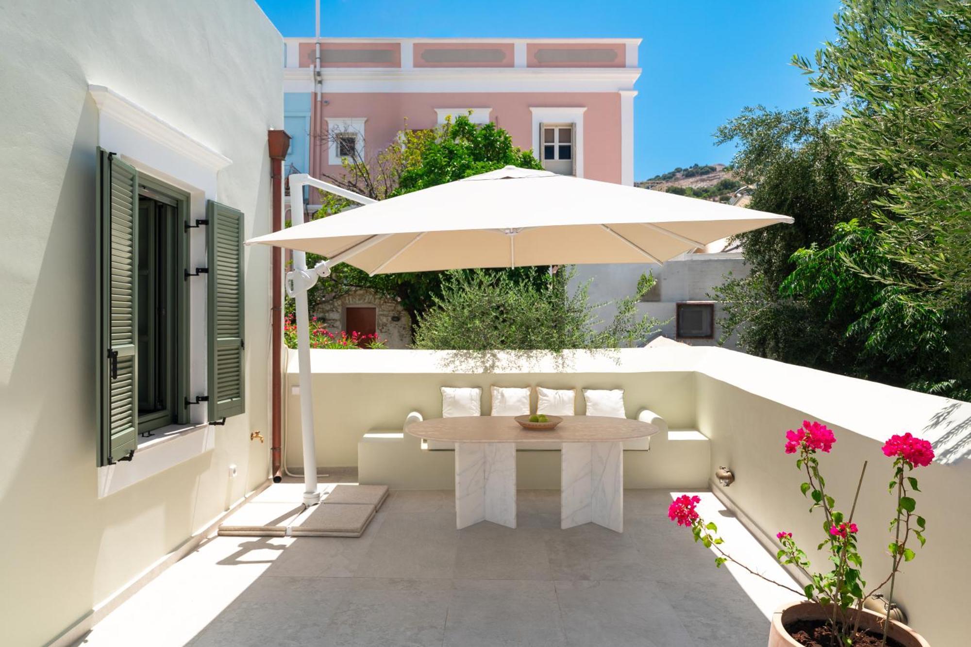 Nisomar Suites Symi Bagian luar foto